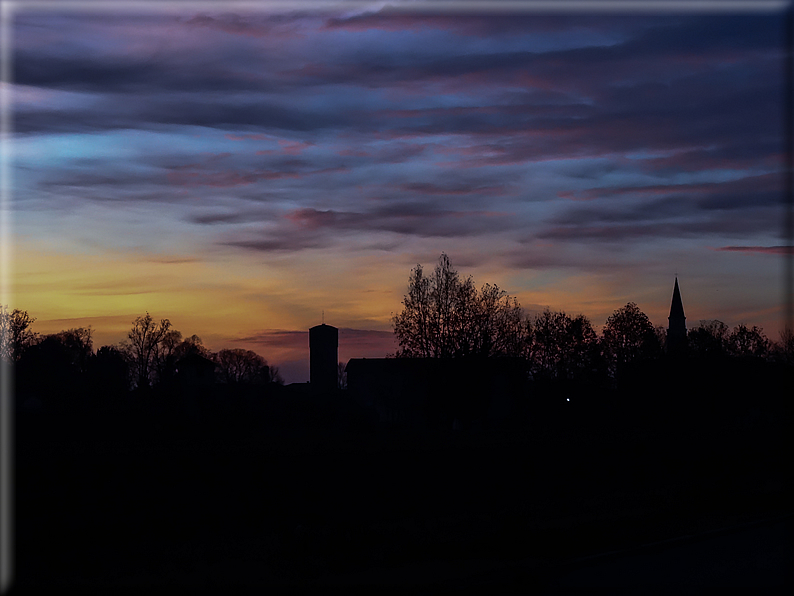 foto Alba e tramonto a Rossano Veneto